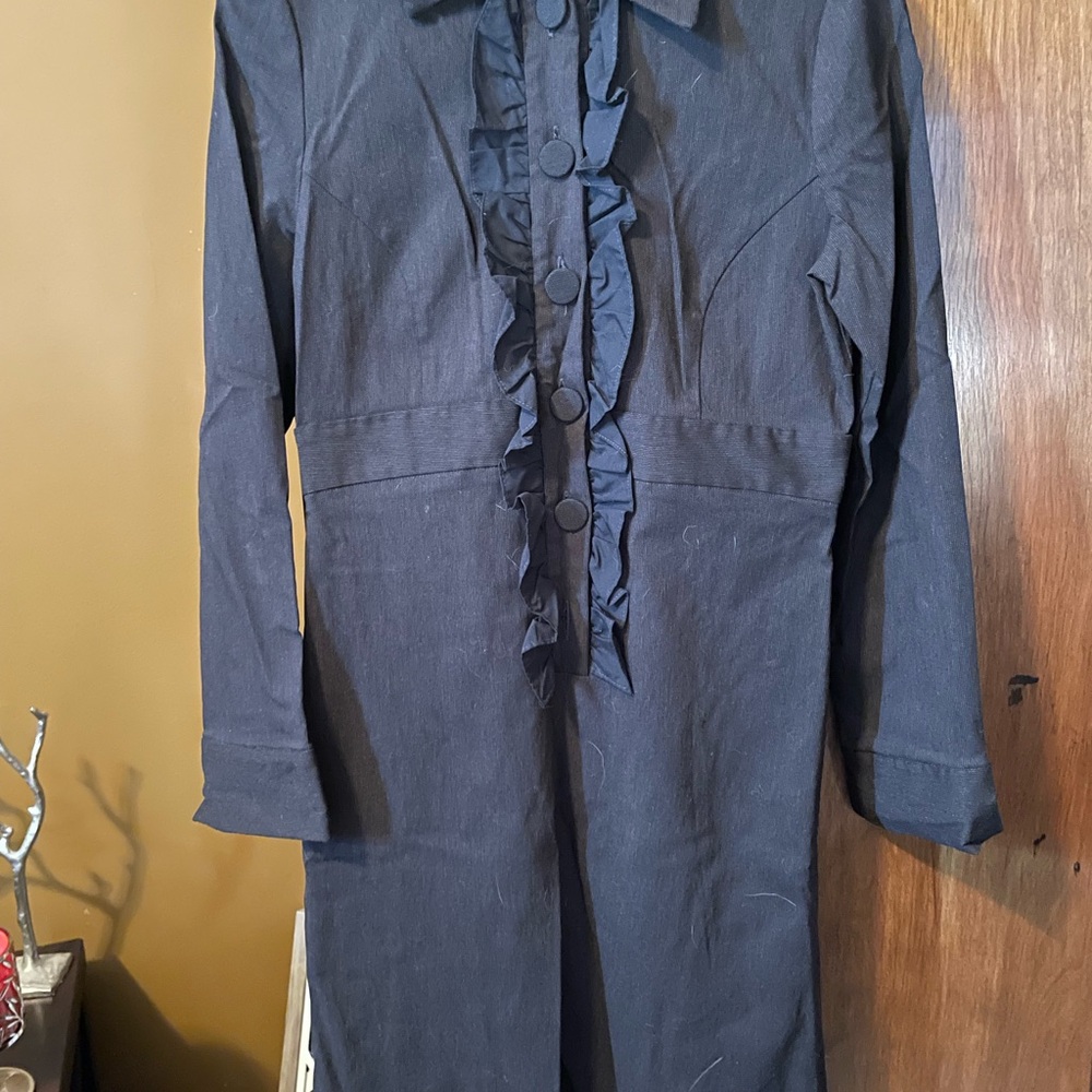 Chic Black Ruffled Button-Up Dress - Picture 2 of 3